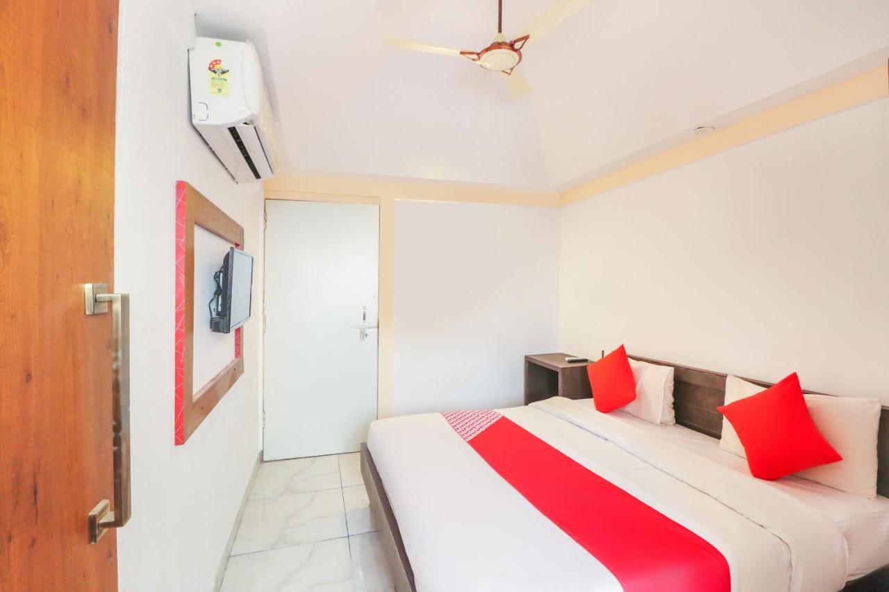 Oyo 66888 Gomti Resorts Alīgarh Exteriör bild